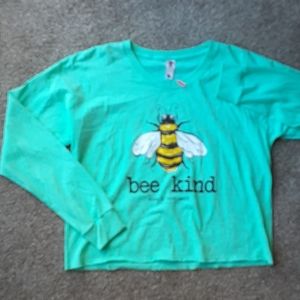 Simply Southern Bee Kind Cropped Tee